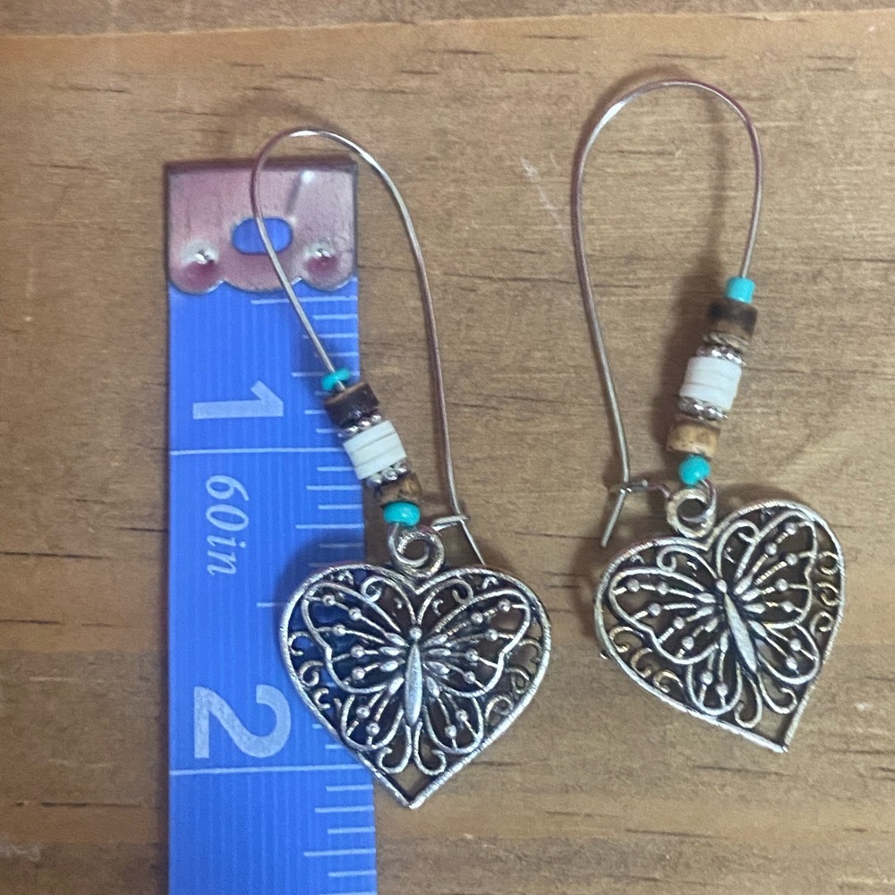 🔴 Beaded butterfly dangle earrings